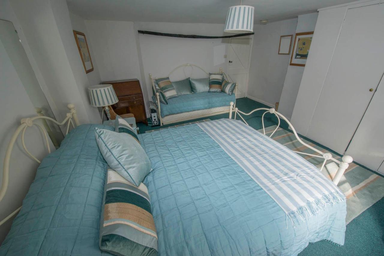 Buttercup Cottage โฮลท์ ภายนอก รูปภาพ